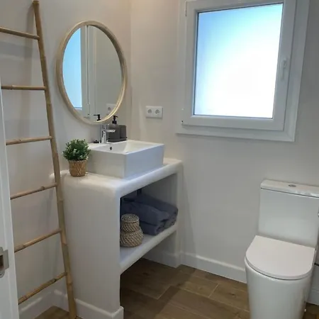 Costa Brava فيلة