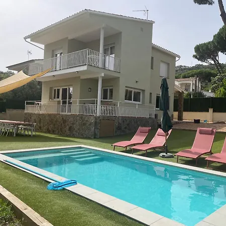 Costa Brava بلاتجا ذارو